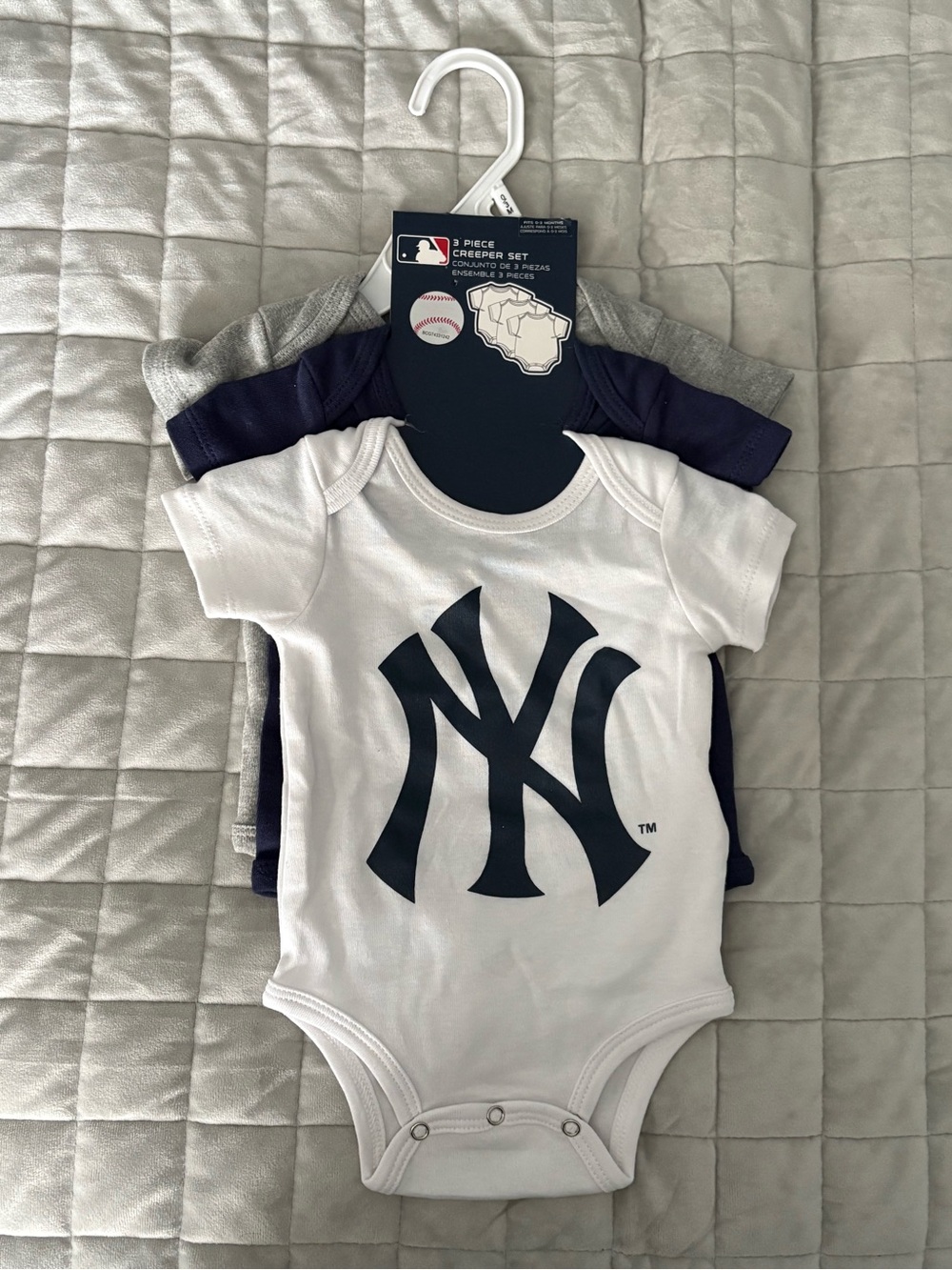 MLB New York Yankees 3-Pack Baby Bodysuits - White, Navy, Gray